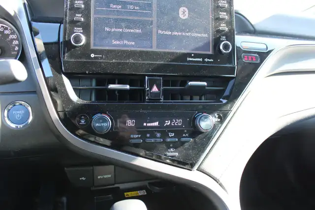 2024 Toyota Camry HYBRID SE - Photo 14