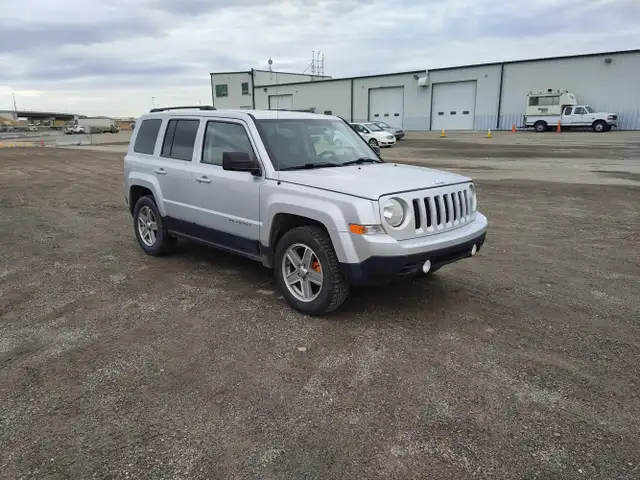 2013 Jeep Patriot - Photo 2