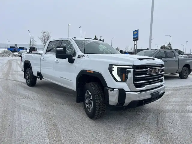 2024 GMC Sierra 3500HD SLE 6.6L Gas Long Box - Photo 2