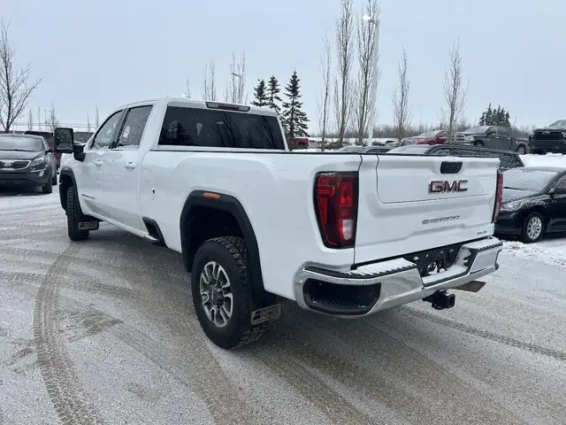 2024 GMC Sierra 3500HD SLE 6.6L Gas Long Box - Photo 4