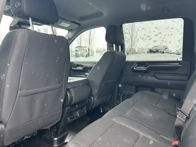 2024 GMC Sierra 3500HD SLE 6.6L Gas Long Box - Photo 7