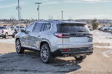 2026 GMC Acadia Denali Ultimate - Photo 6