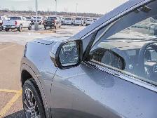 2026 GMC Acadia Denali Ultimate - Photo 14