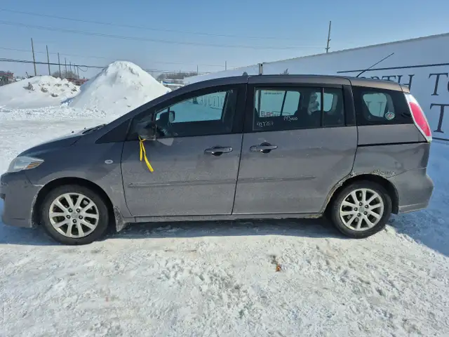 2009 Mazda Mazda5 - Photo 2