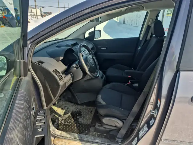 2009 Mazda Mazda5 - Photo 13