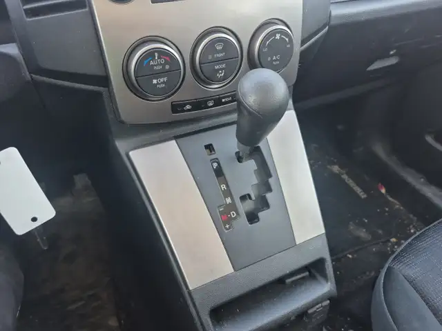 2009 Mazda Mazda5 - Photo 17