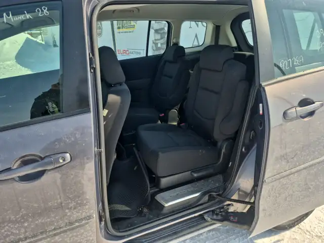 2009 Mazda Mazda5 - Photo 20