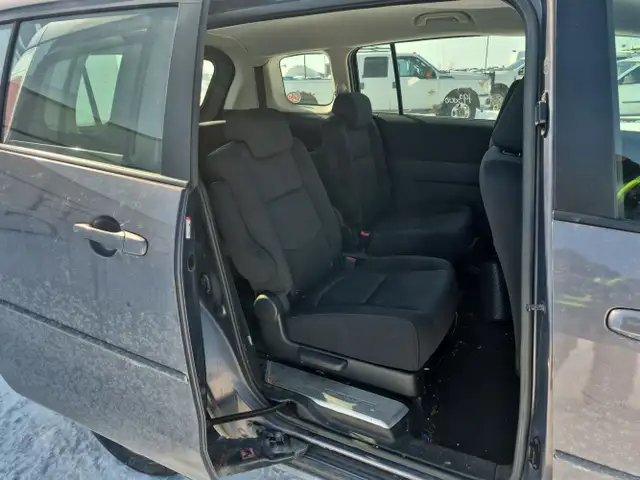 2009 Mazda Mazda5 - Photo 24