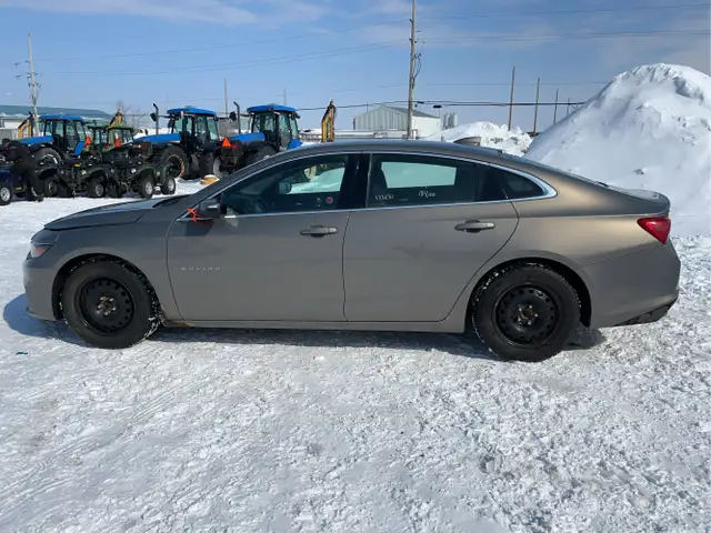 2017 Chevrolet Malibu - Photo 7