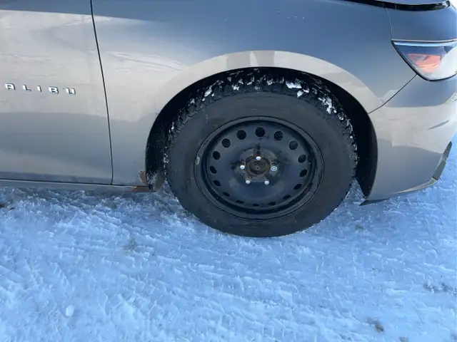 2017 Chevrolet Malibu - Photo 10