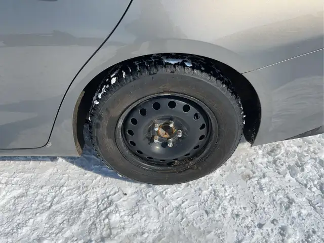 2017 Chevrolet Malibu - Photo 12