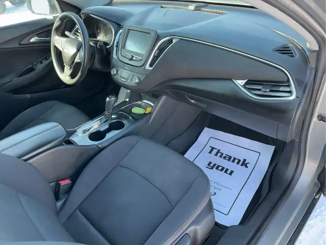 2017 Chevrolet Malibu - Photo 26