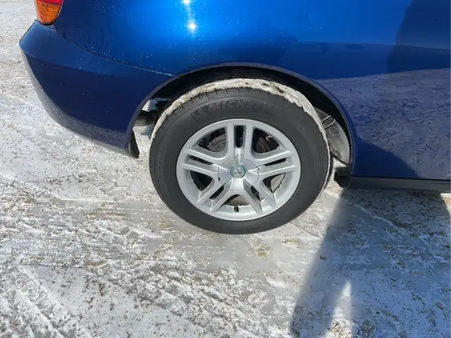 2002 Toyota Celica - Photo 9