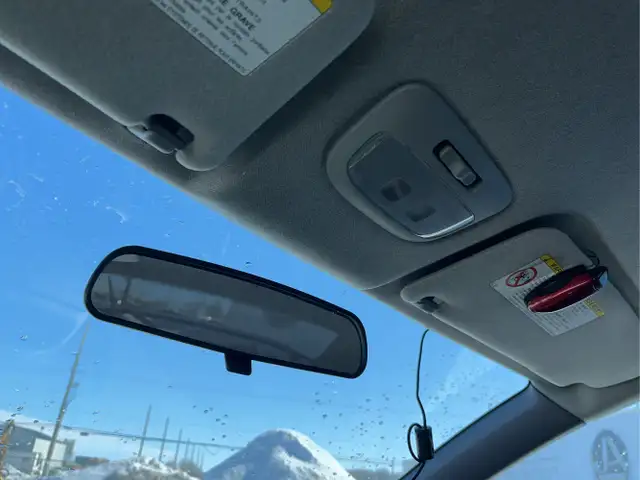 2002 Toyota Celica - Photo 23