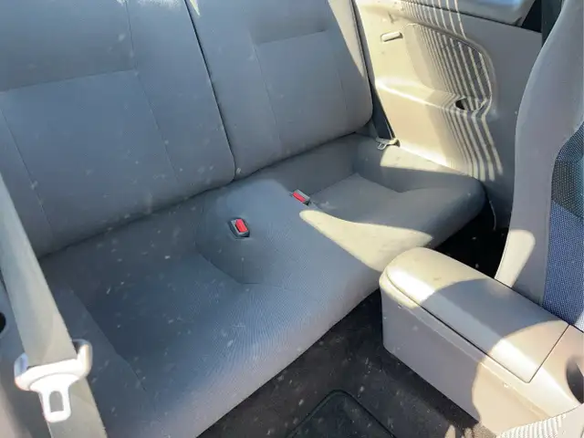 2002 Toyota Celica - Photo 28