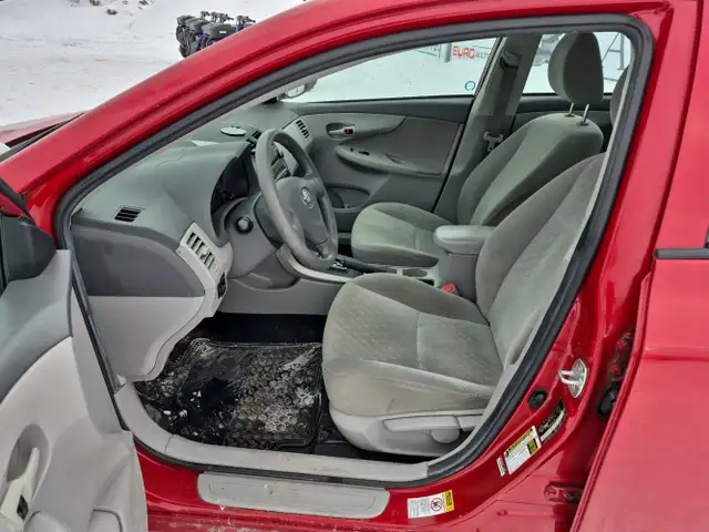 2010 Toyota Corolla - Photo 13