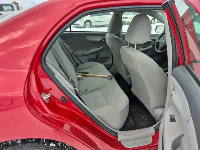 2010 Toyota Corolla - Photo 25