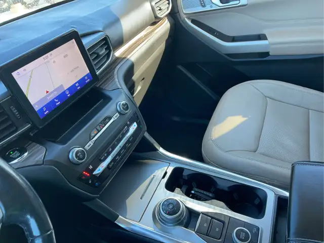 2020 Ford Explorer Hybrid - Photo 15