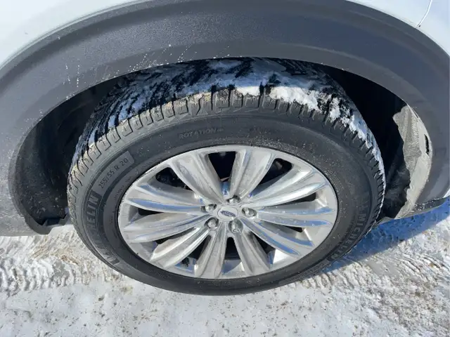 2020 Ford Explorer Hybrid - Photo 26