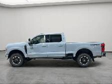 2026 Ford Super Duty F-350 SRW Platinum - Photo 2