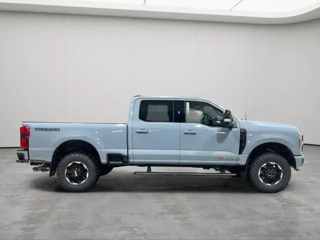 2026 Ford Super Duty F-350 SRW Platinum - Photo 7