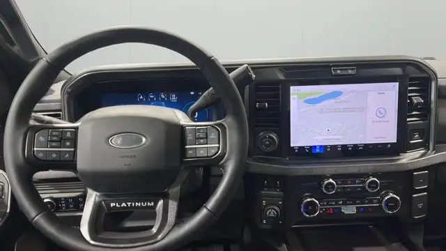 2026 Ford Super Duty F-350 SRW Platinum - Photo 10