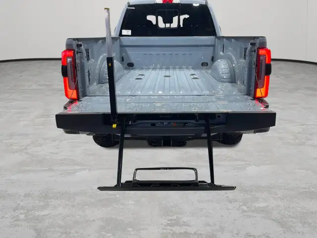2026 Ford Super Duty F-350 SRW Platinum - Photo 26