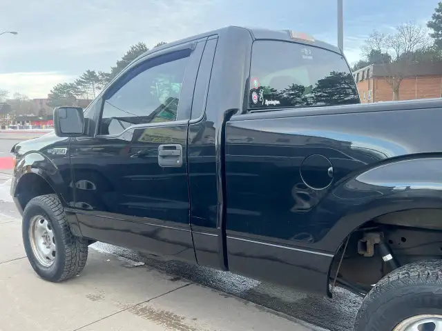 2013 Ford F-150 EXTRA CLEAN-AUTOMATIC & MORE! - Photo 4