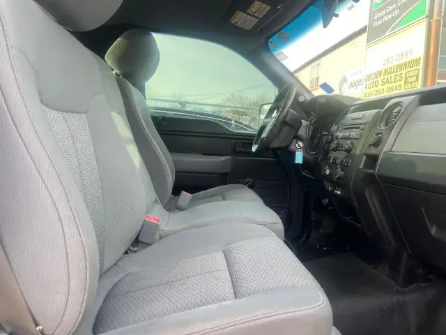 2013 Ford F-150 EXTRA CLEAN-AUTOMATIC & MORE! - Photo 12