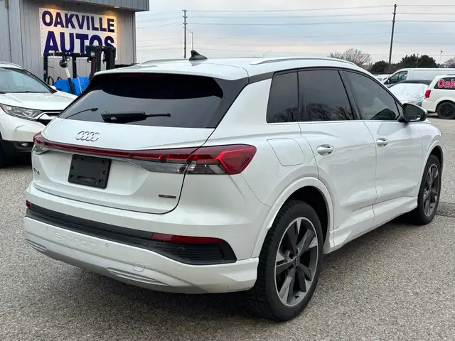 2023 Audi Q4 e-tron 50 quattro - Photo 6