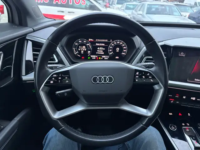 2023 Audi Q4 e-tron 50 quattro - Photo 12