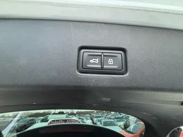 2023 Audi Q4 e-tron 50 quattro - Photo 30