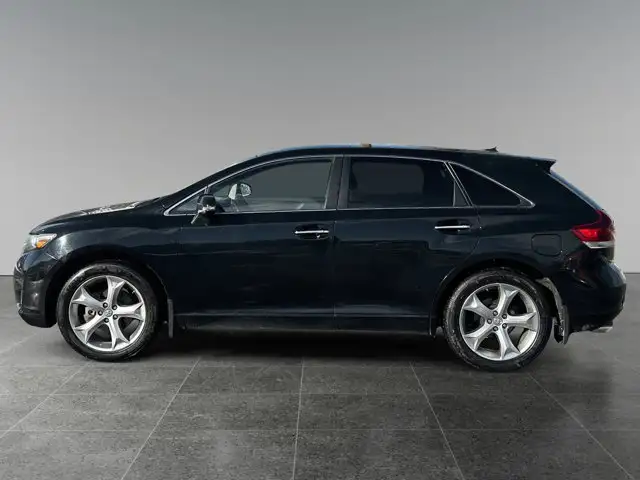 2013 Toyota Venza LE / AWD - Photo 2