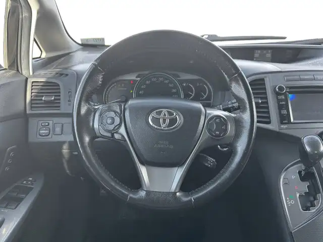 2013 Toyota Venza LE / AWD - Photo 12