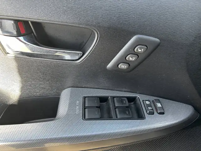 2013 Toyota Venza LE / AWD - Photo 15