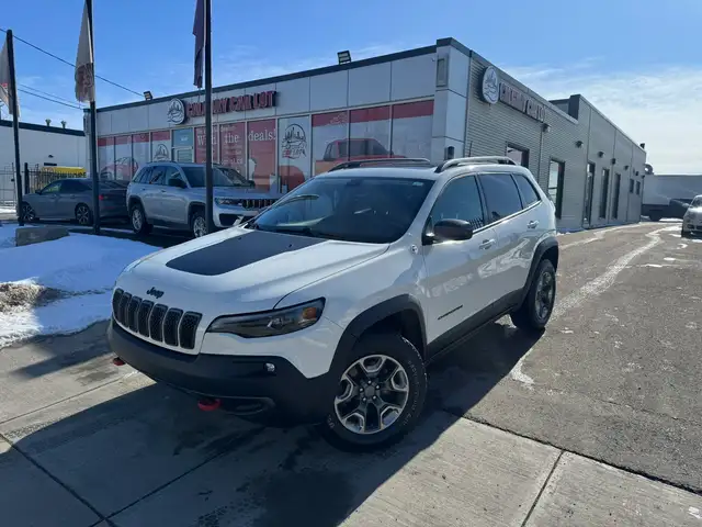 2019 Jeep Cherokee Trailhawk - Photo 2
