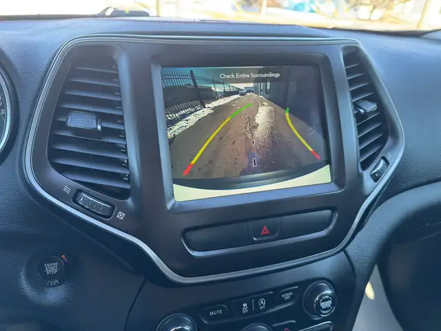 2019 Jeep Cherokee Trailhawk - Photo 17