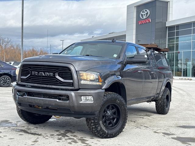 2018 Ram 3500 Laramie DIESEL / CREW CAB / REAR CAMERA / HEATED S