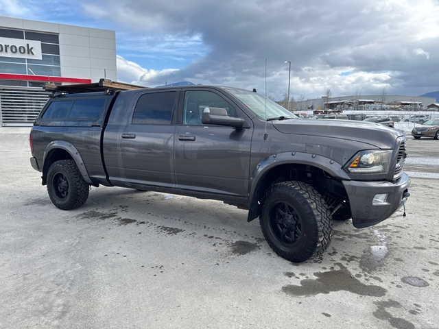 2018 Ram 3500 Laramie DIESEL / CREW CAB / REAR CAMERA / HEATED S - Photo 7