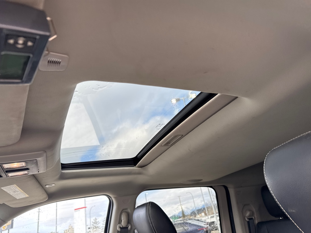 2018 Ram 3500 Laramie DIESEL / CREW CAB / REAR CAMERA / HEATED S - Photo 16