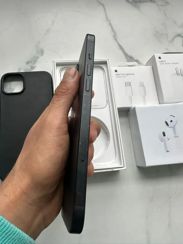 iPhone 15 Plus 128GB Unlocked AirPods/Fast Charger/Delivery - Photo 6