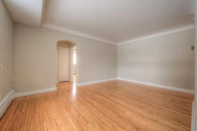 RENOVATED Bright 2bdrm APT- SPACIOUS  =AVAIL March 15=