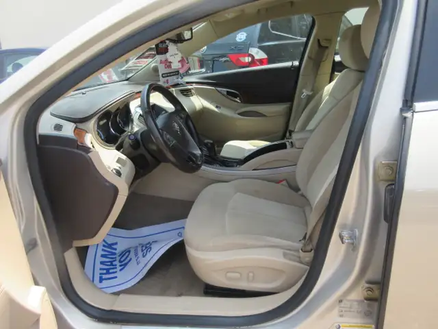 2010 Buick LaCrosse CX - Photo 10
