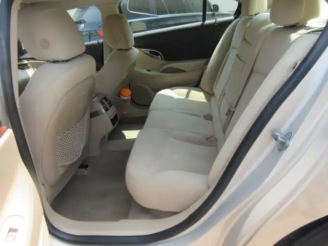 2010 Buick LaCrosse CX - Photo 11