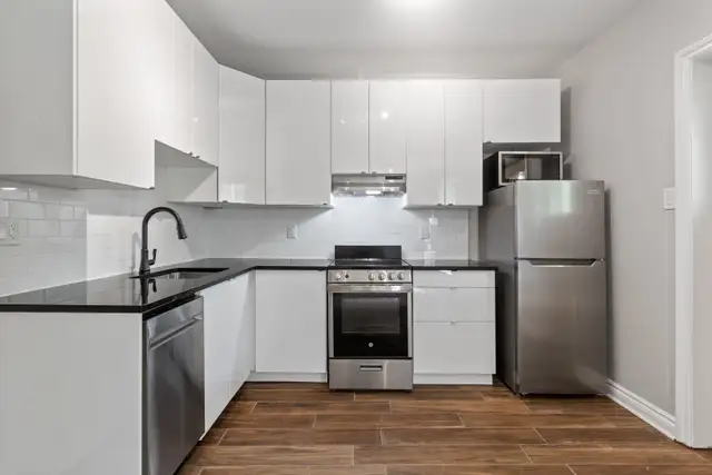 uOttawa Cozy LARGE studio, 5 min to Campus, FREE Internet, Avail - Photo 4