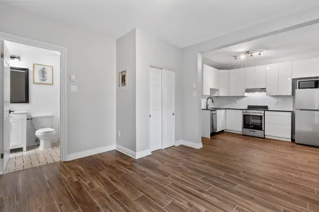 uOttawa Cozy LARGE studio, 5 min to Campus, FREE Internet, Avail - Photo 5