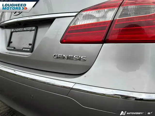 2012 Hyundai Genesis 3.8L Premium 4D Sedan - Photo 8