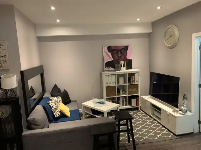 1 Bedroom Basement Apartment – Single/Couple