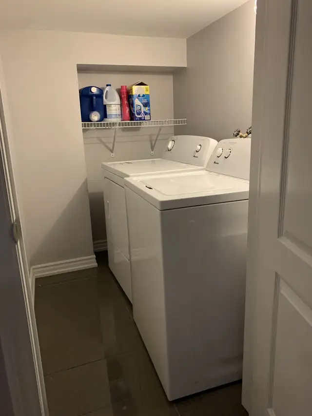 1 Bedroom Basement Apartment – Single/Couple - Photo 9