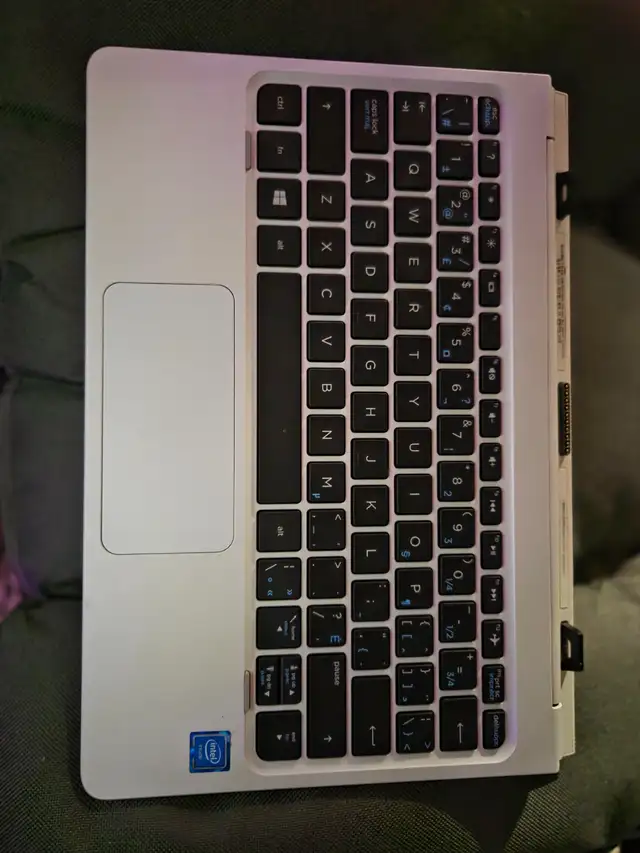 HP Pavilion x2 64GB-Barely Used-for parts or repair - Photo 6